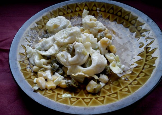 Fotografia przedstawiająca Sałatka z tortellini