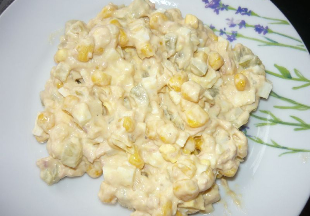 Sałatka z tuńczyka foto