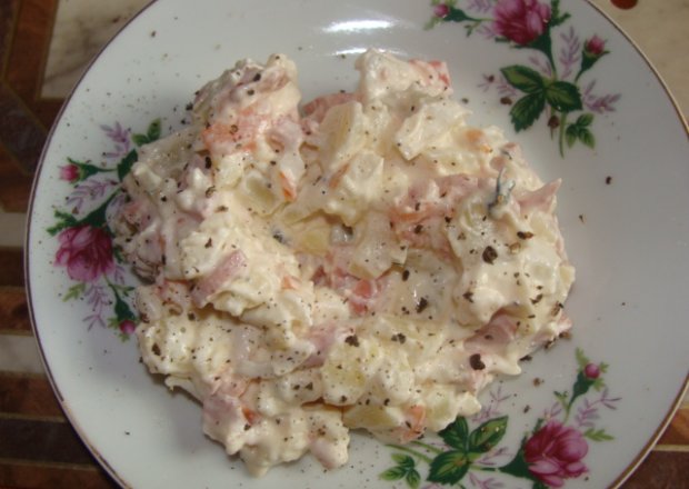 Fotografia przedstawiająca sałatka z ziemniaków