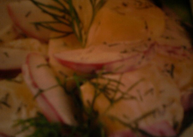 Fotografia przedstawiająca Sałatka ziemniaczana z boczkiem