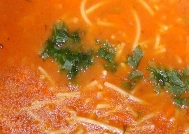 Fotografia przedstawiająca salsa pomidorowa na ostro