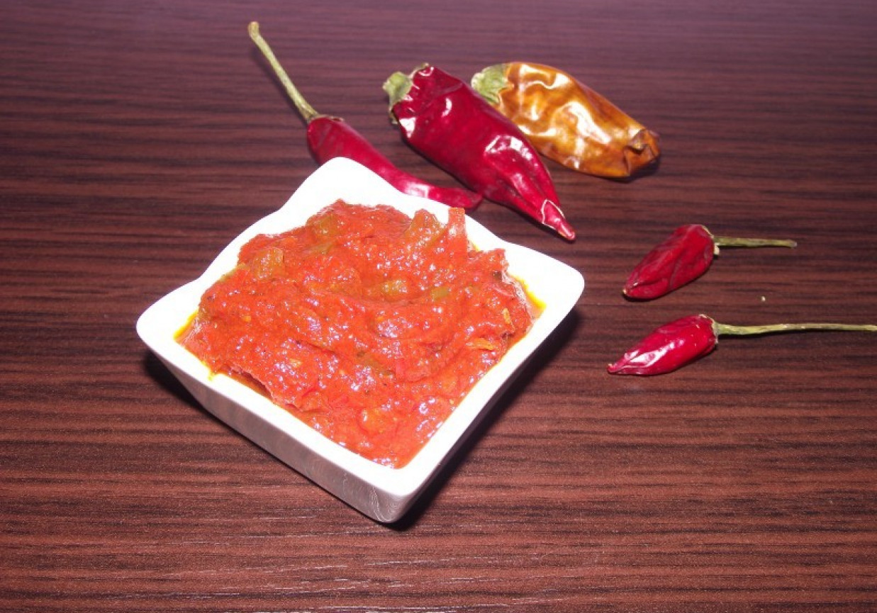 Salsa pomidorowo-paprykowa foto