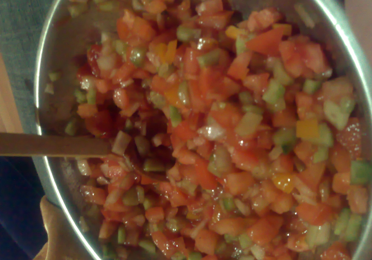 Salsa z pomidorami foto