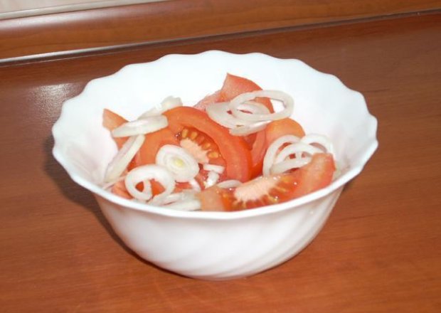 Fotografia przedstawiająca Sałtka z pomidorów  nie tylko do obiadu