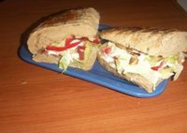 Fotografia przedstawiająca Sandwich z kurczakiem