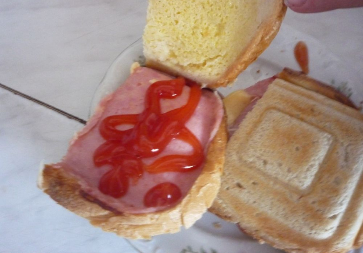 Sandwiche z mielonką foto