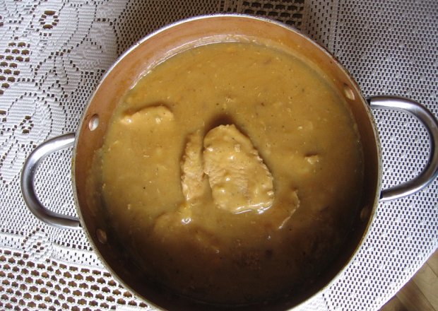 Fotografia przedstawiająca Schab duszony w pikantnym sosie