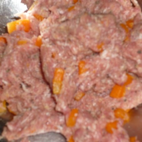 Krok 1 - Schab faszerowany mięsem i marchewką foto