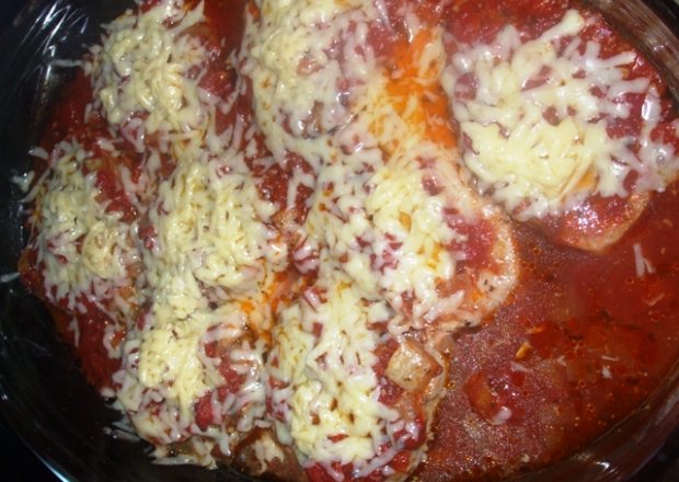 Fotografia przedstawiająca Schab pieczony na pomidorowo, z serem