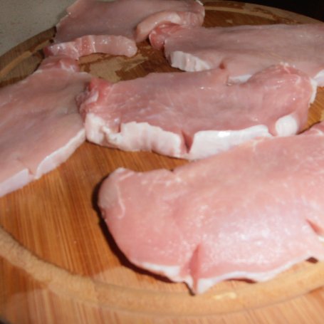 Krok 1 - Schab w pieczarkowo-winnym sosie foto