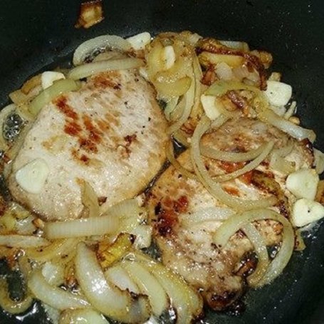 Krok 4 - Schab w sosie śmietanowo-grzybowym z suszonych grzybów. foto