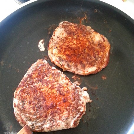 Krok 2 - Schab w sosie ziołowym z pomidorem foto