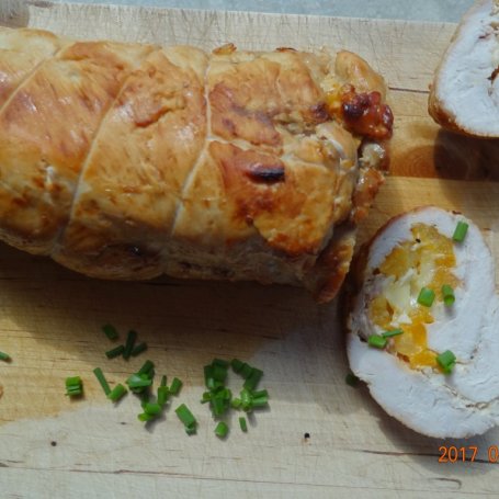 Krok 6 - Schab z morelami i serem brie foto