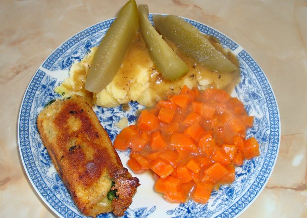 Fotografia przedstawiająca Schab ze szpinakiem i serem