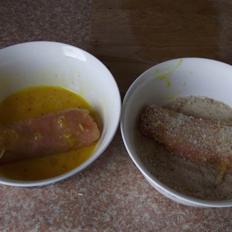 Krok 4 - Schabowe roladki z serem camembert i miętą foto