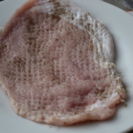 Krok 1 - SCHABOWY W PANIERCE KUKURYDZIANO PAPRYKOWEJ Z LNEM foto