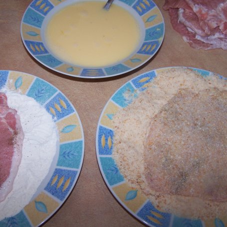 Krok 3 - Schabowy z serem i pieczarkami, czyli konkretna propozycja na niedzielny obiad :) foto