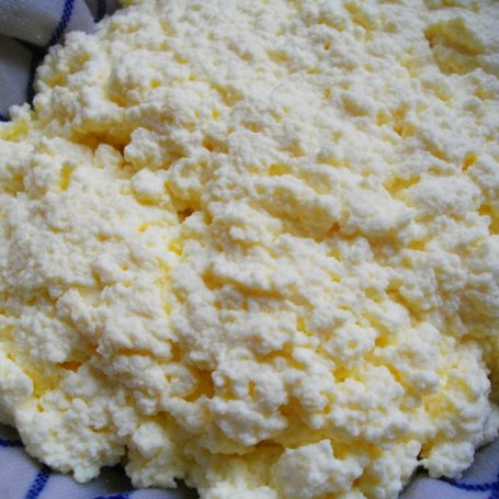 Krok 7 - Ser a'la kaukaski - z mleka, jajek i śmietany foto