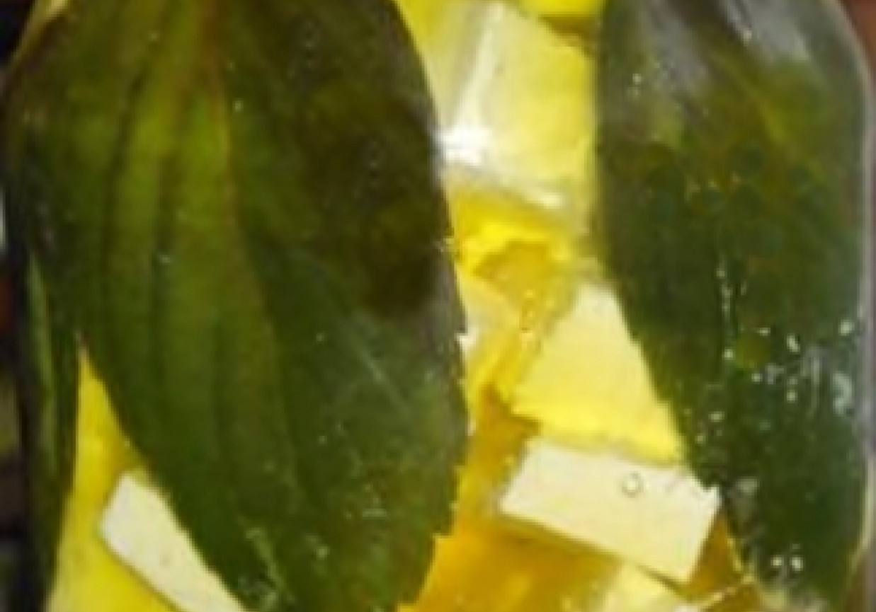 Ser turecki Peyniri w oliwie czosnkowo-cytrynowej foto