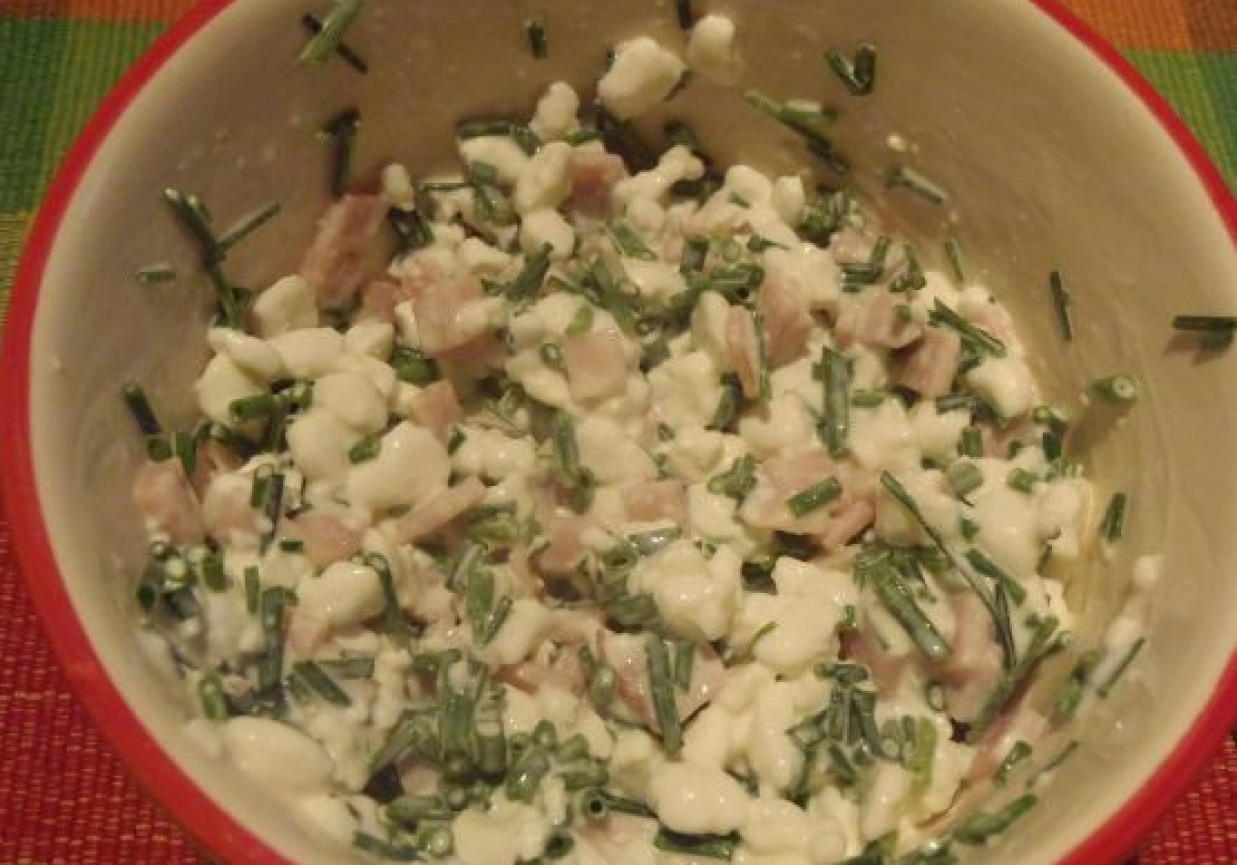 Serek z szynką i szczypiorkiem foto