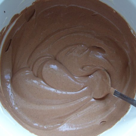 Krok 3 - Sernik czekoladowo-malinowy na zimno foto
