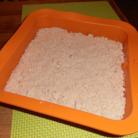 Krok 1 - Sernik na cynamonowej kruszonce foto
