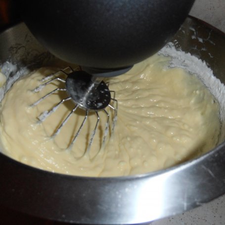 Krok 2 - Sernik na cynamonowej kruszonce foto