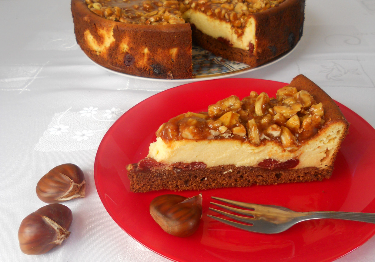 Sernik na pierniku foto