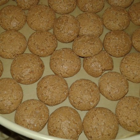 Krok 1 - Sernik na spodzie z ciasteczek amaretto foto