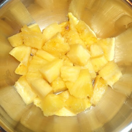 Krok 7 - Sernik na zimno z ananasem - z nutą kokosu :) foto