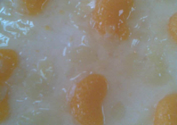Fotografia przedstawiająca Sernik na zimno z mandarynkami i galaretk?