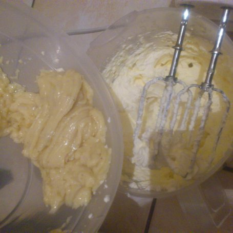 Krok 3 - Sernik na zimno z mascarpone, lemon curd, białą czekoladą i kiwi foto