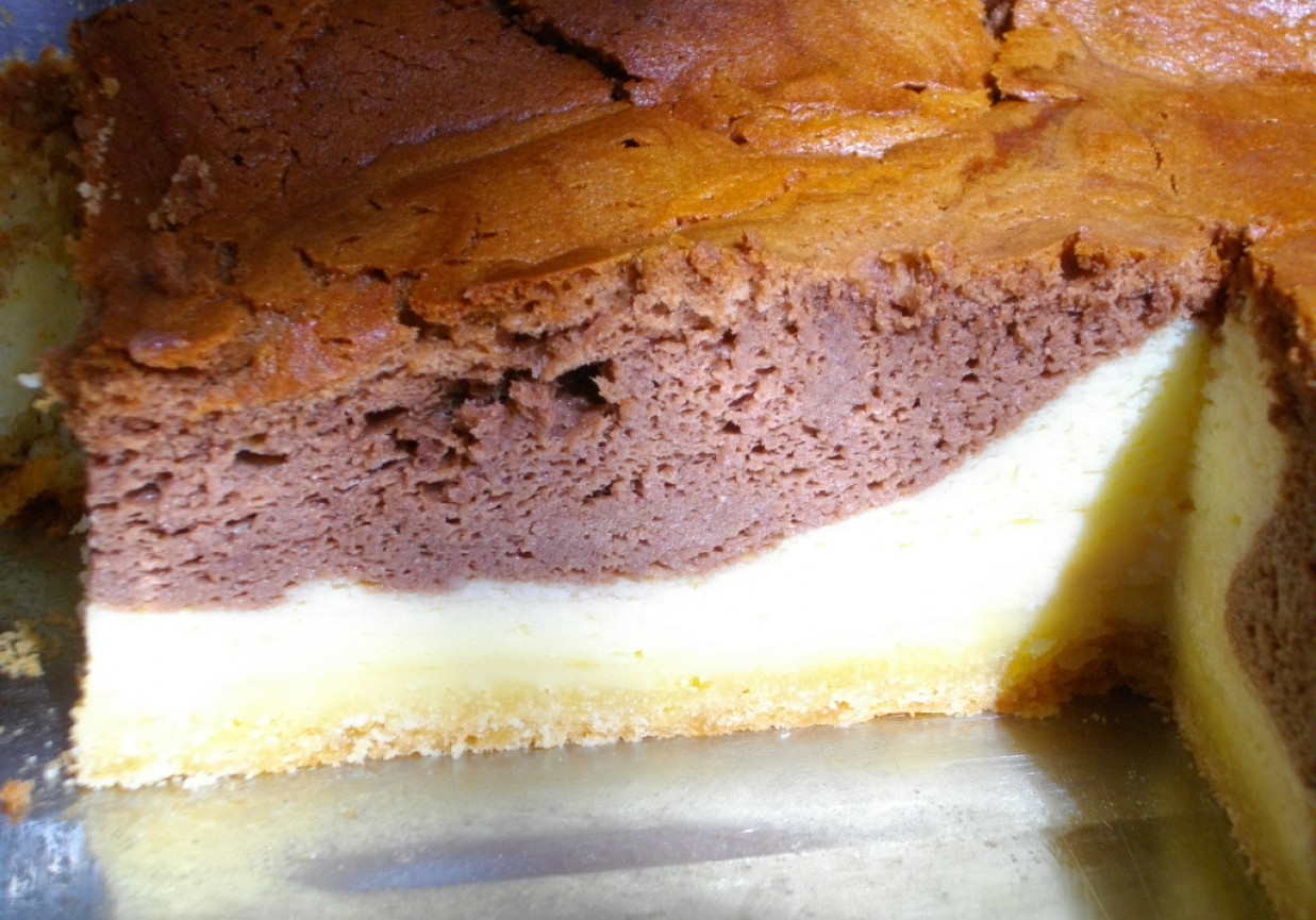 Sernik piankowy migdałowo-kakaowy foto