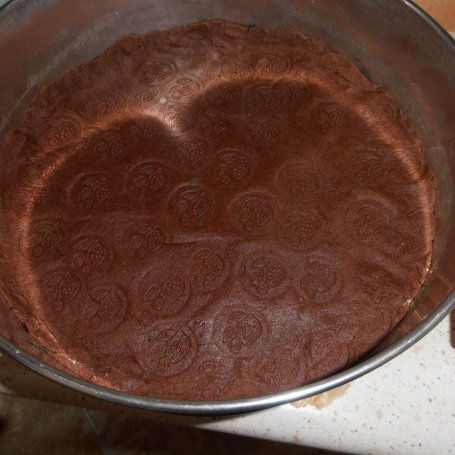 Krok 1 - Sernik z białą czekoladą na kakaowo-czekoladowym spodzie foto