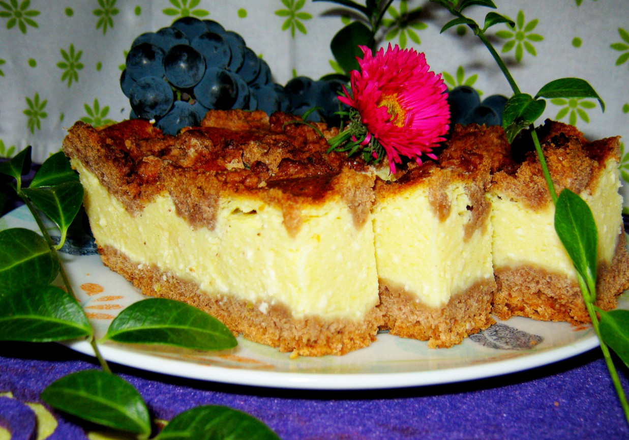 Sernik z dodatkiem twarogu foto