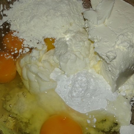 Krok 2 - Sernik z figami i chia foto