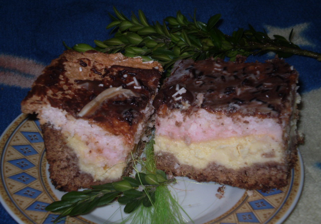 Sernik z kokosem foto