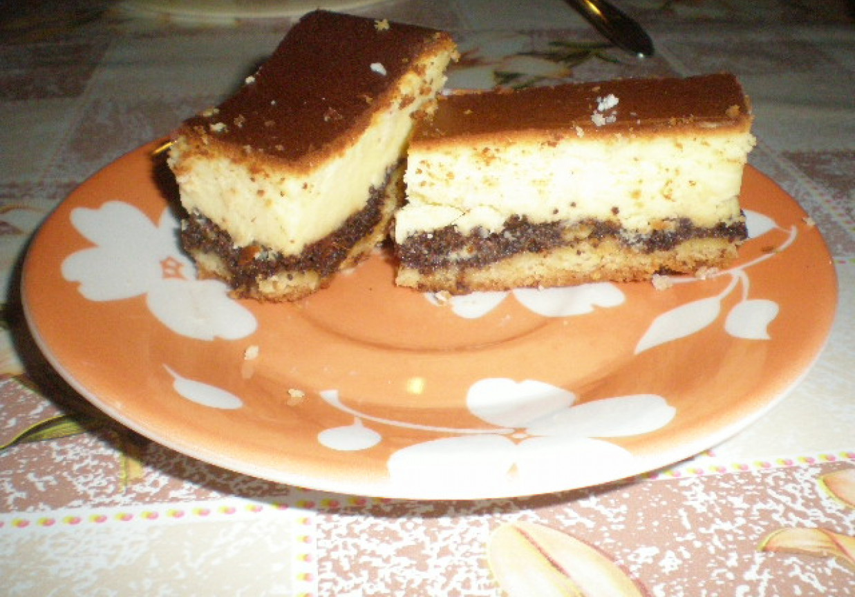 Sernik z makiem foto