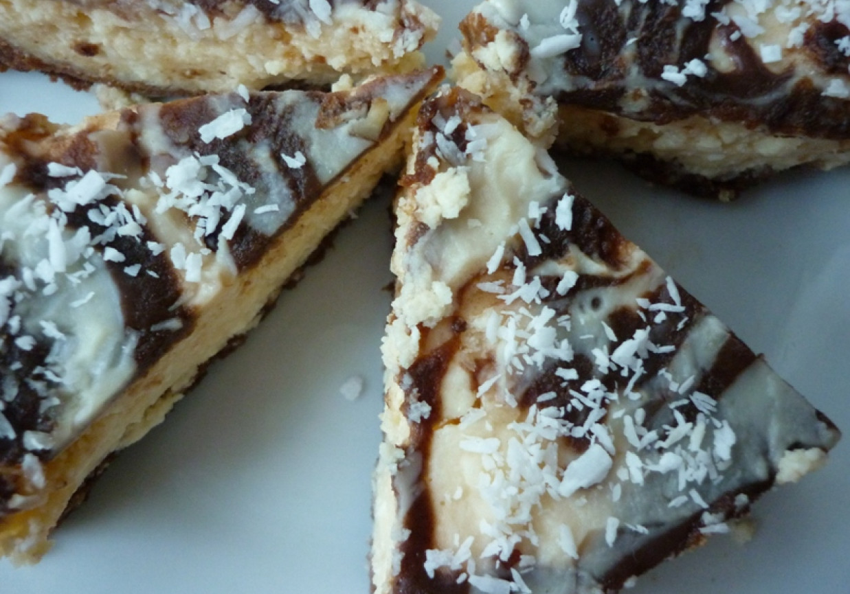 Sernik z masą krówkową foto