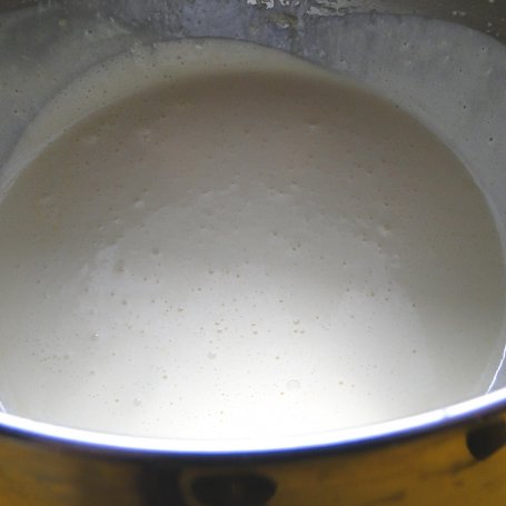 Krok 4 - Sernik z zieloną herbatą na czekoladowym spodzie foto