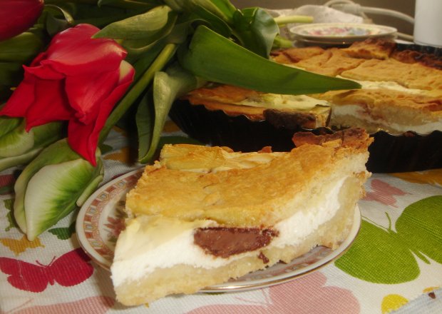 Fotografia przedstawiająca Serniko-tarta z czekoladą