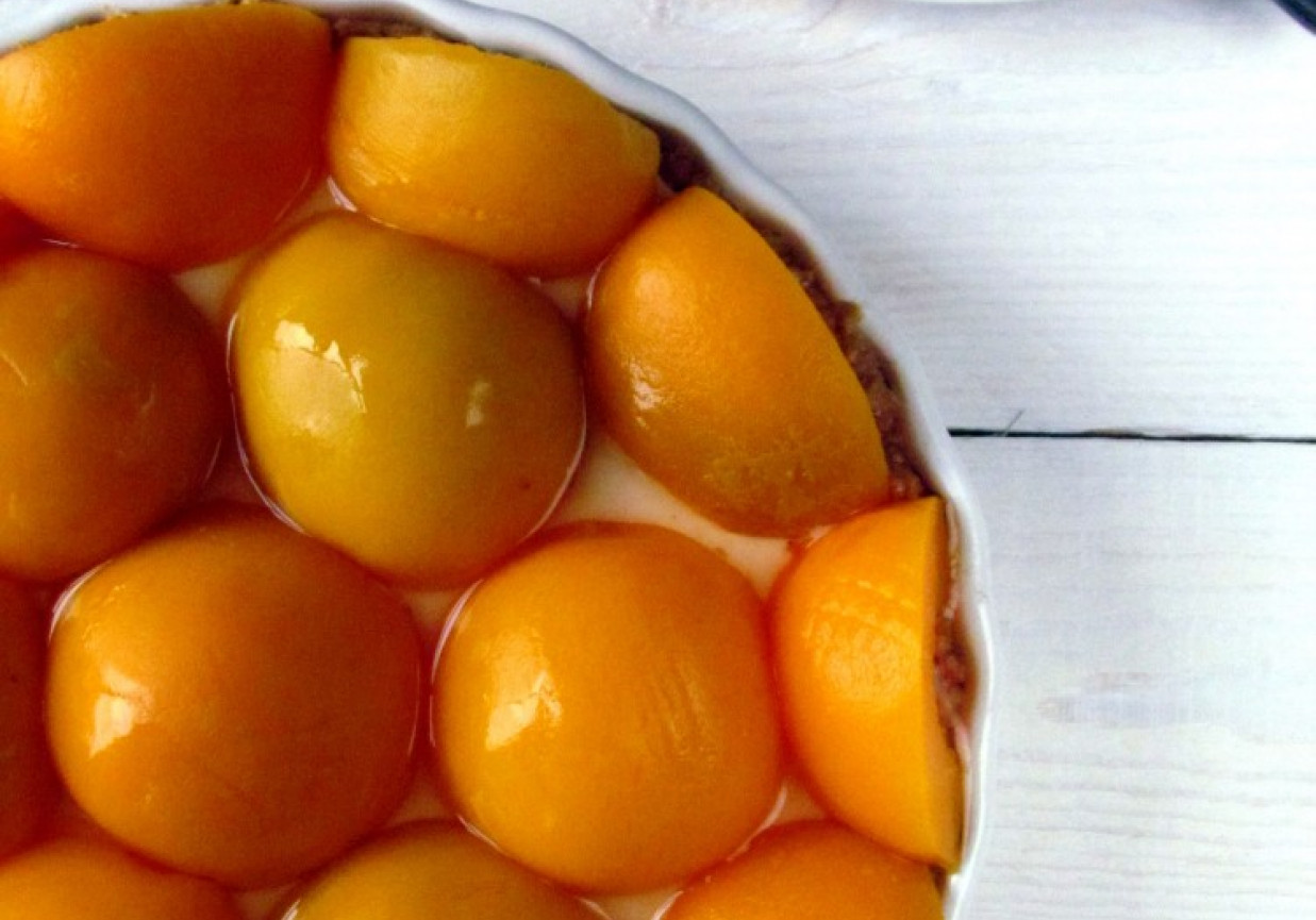 Sernikowa tarta brzoskwiniowa foto