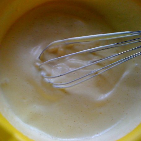 Krok 2 - Serowa rolada z nadzieniem pieczarkowym foto