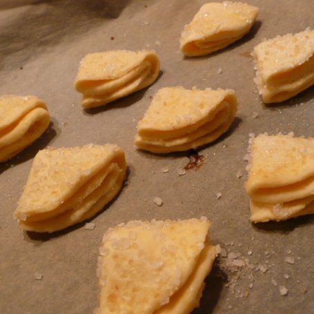 Krok 2 - Serowe kruche ciasteczka z kardamonem foto