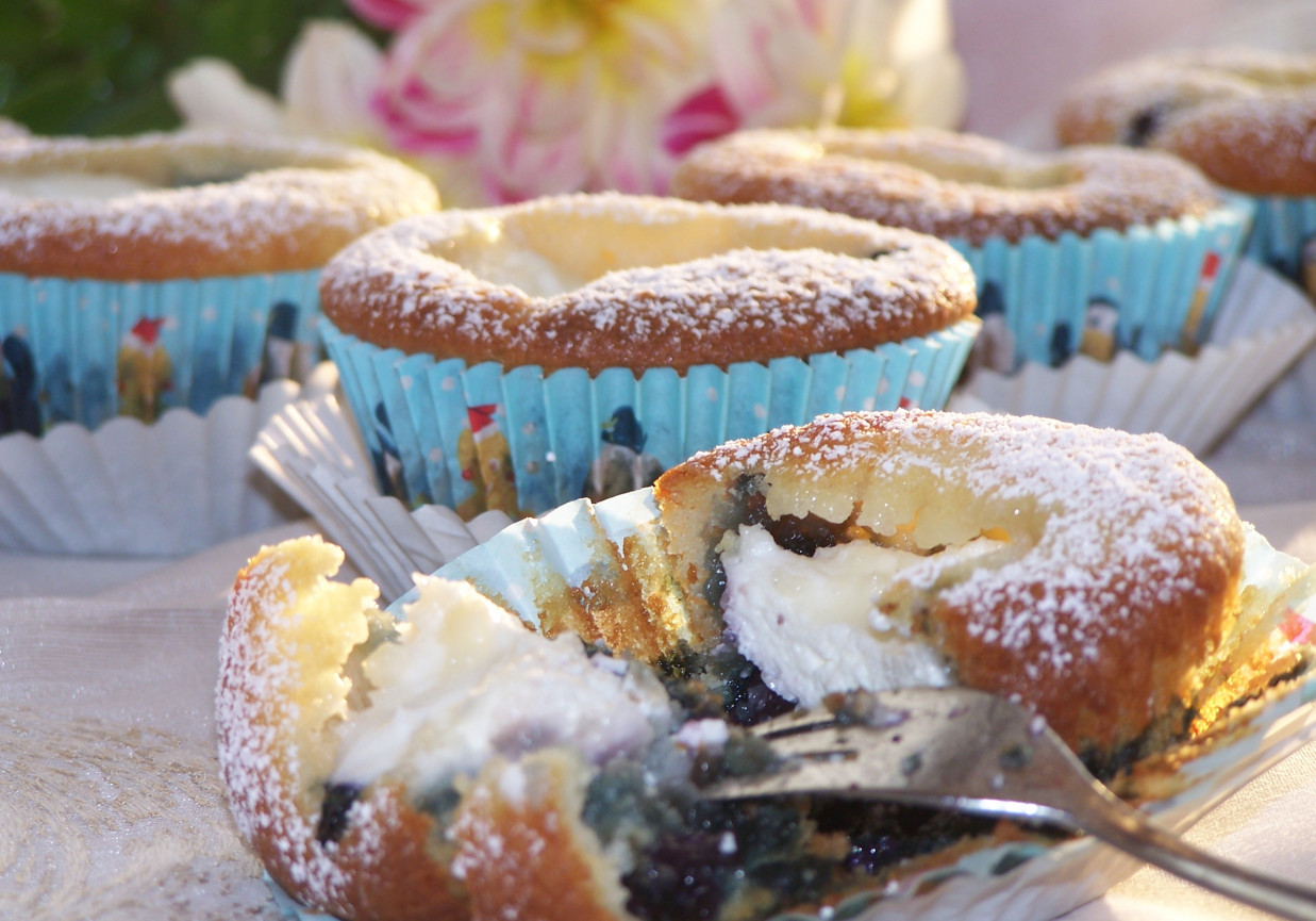 Serowo-borówkowe, czyli muffinki deserowe foto