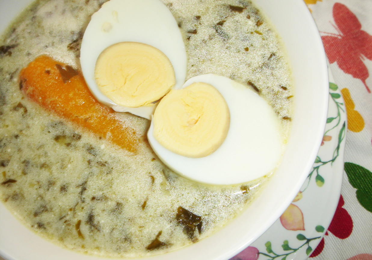 Sezonowa zupa szczawiowa z jajkiem foto