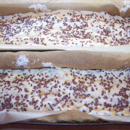 Krok 6 - Siemię lniane i kefir, czyli smaczny chlebek :) foto