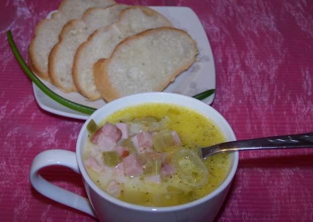 Fotografia przedstawiająca Skandynawskie smaki, czyli zupa prosto z Danii :)