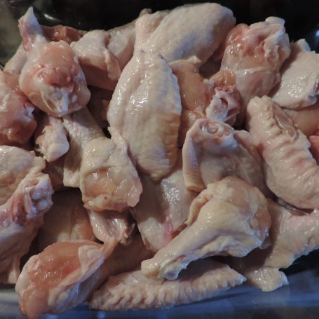 Krok 1 - Skrzydełka pieczone w maślanej marynacie foto