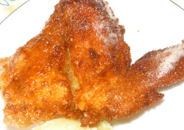 Fotografia przedstawiająca skrzydełka z Przyprawą do zup i potraw Kucharek